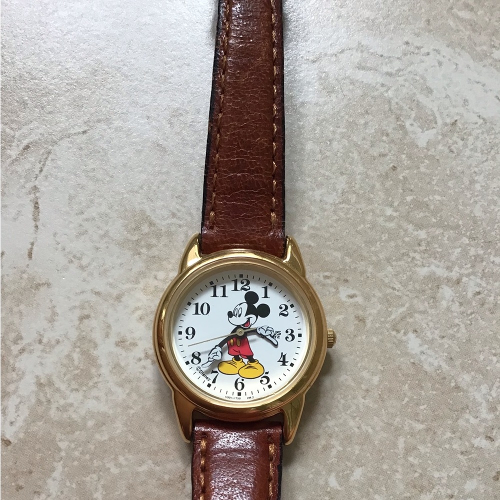 Vintage Disney Mickey Mouse Lorus Watch
